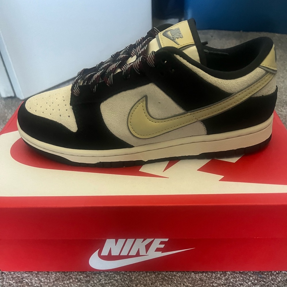 W Nike Dunk Low LX